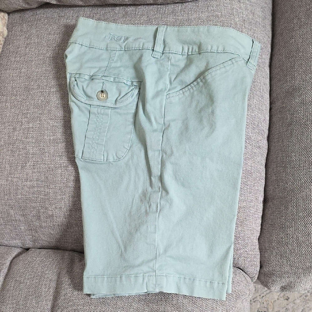 Jag Jeans Double Button Light Green Casual Shorts